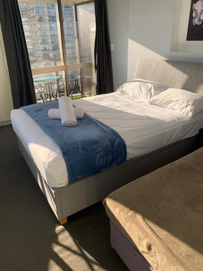 Surfers Holiday Apartments Голд-Кост Экстерьер фото